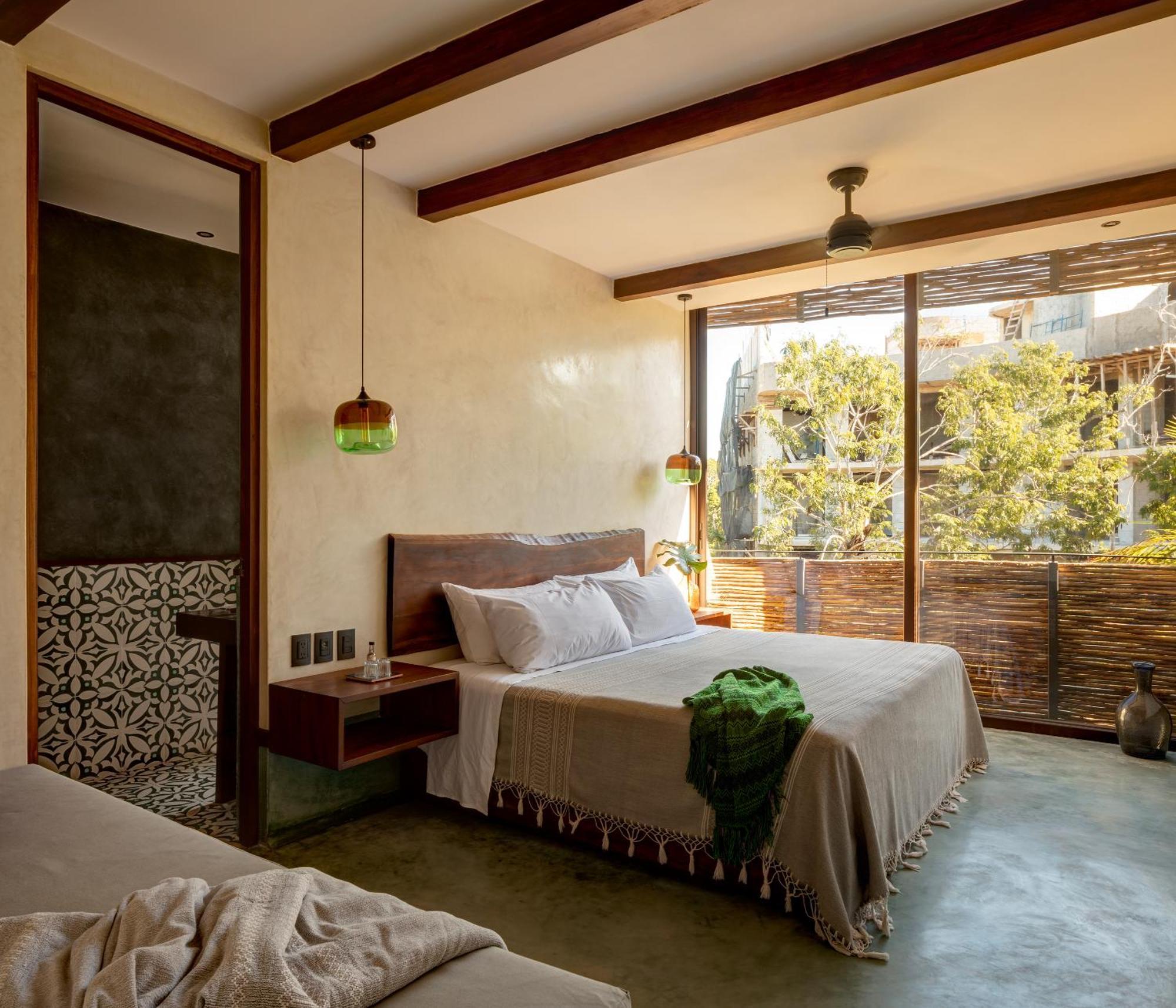 Fantastic 6br Luxury Penthouse 12ppl Rooftop Pool & Bathtub