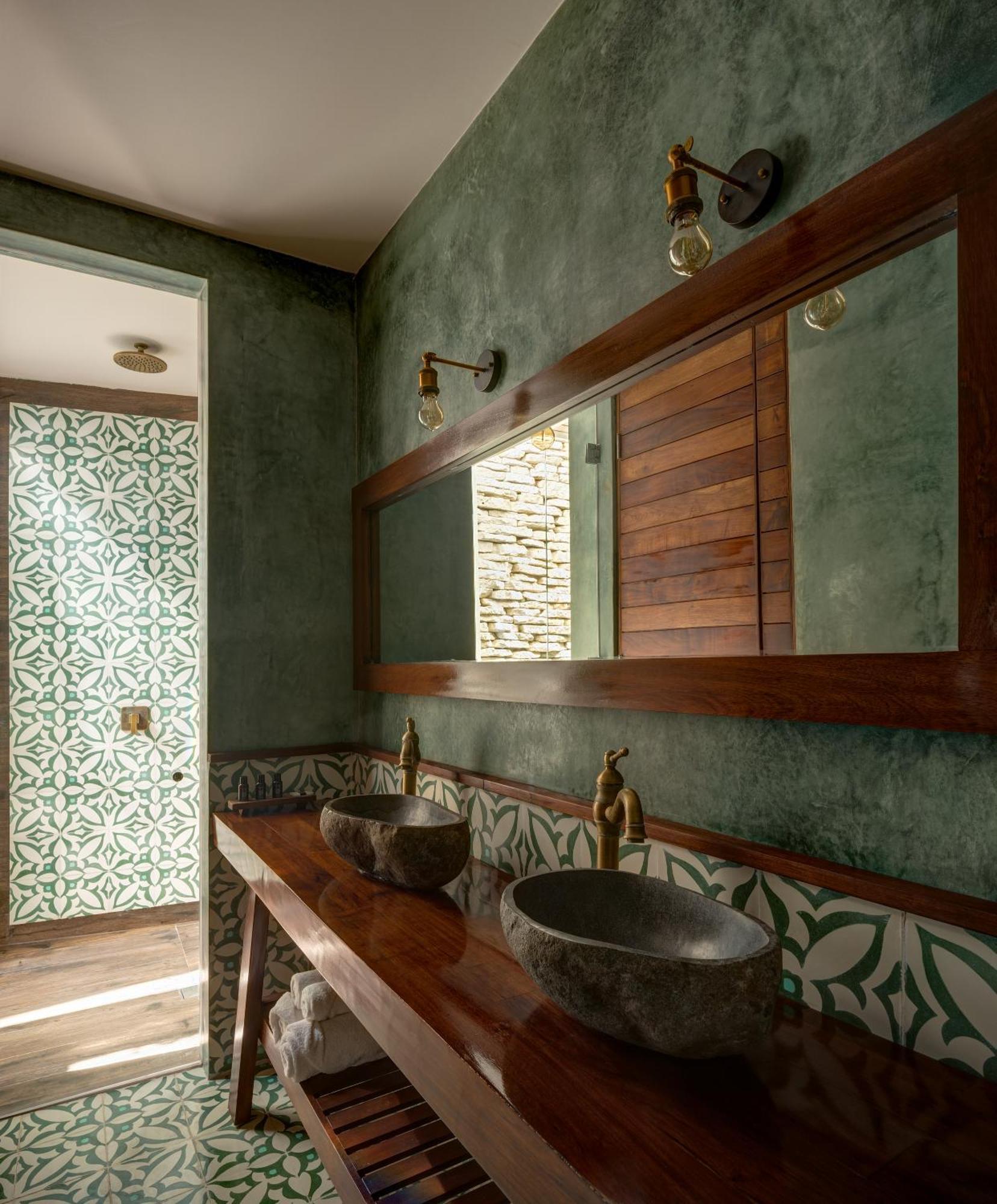 Fantastic 6br Luxury Penthouse 12ppl Rooftop Pool & Bathtub Villa *